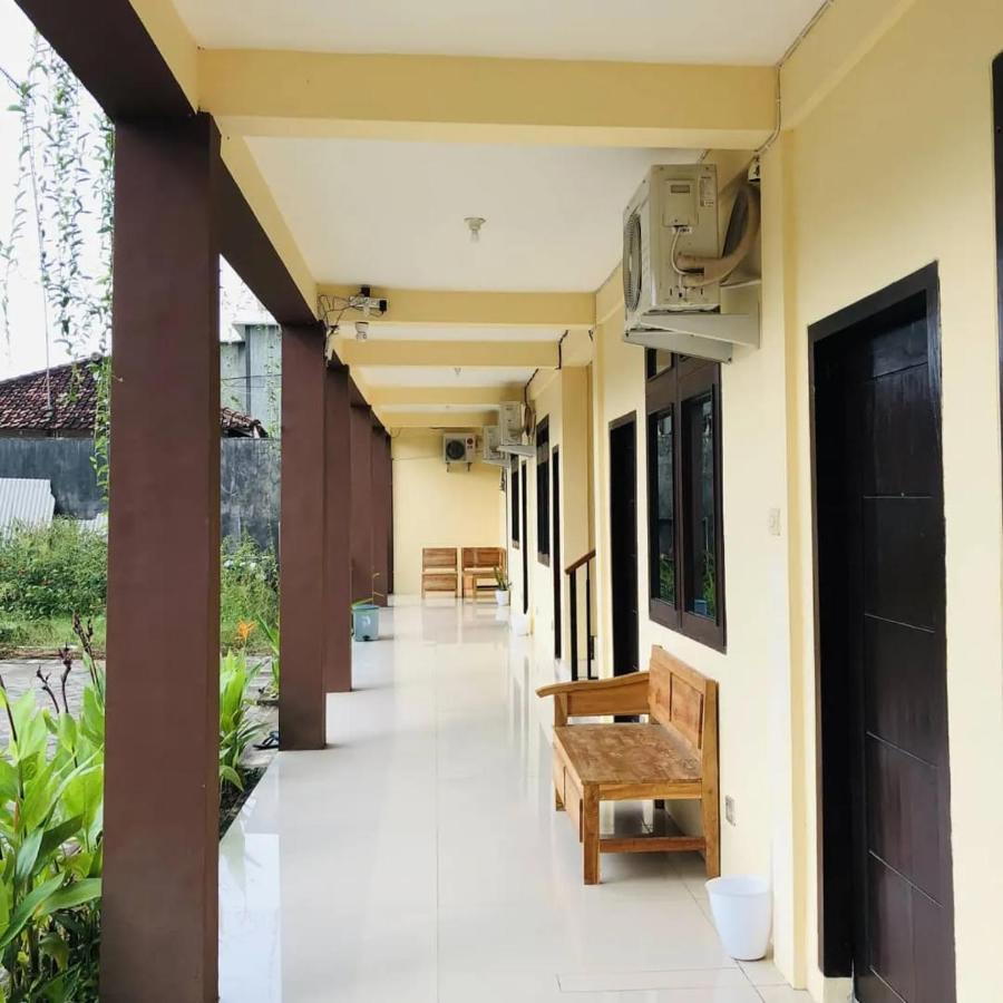 Calliandra Homestay Banyuwangi  Eksteriør billede