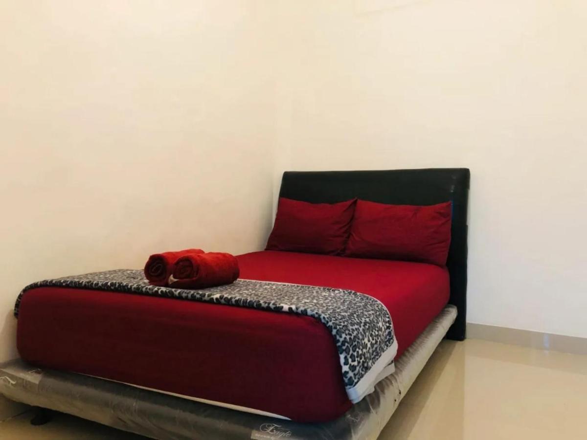 Calliandra Homestay Banyuwangi  Eksteriør billede